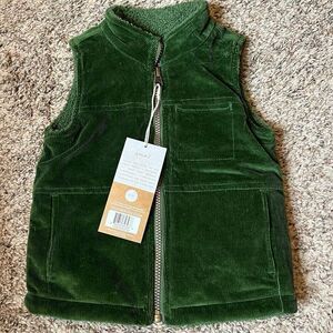 NWT Goumi Kids Spruce Sherpa Corduroy Reversible Vest SZ 2-3T Toddler Green Oute